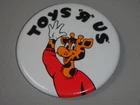 Vintage Toys "R" Us Geoffrey Girrafe Advertising Badge