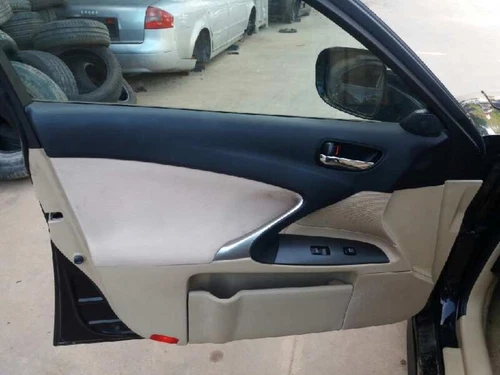 8273053050 Caja Reles/Fusibles para LEXUS IS (DS2/IS2) 220d 2009 2556244 - Imagen 8 de 10