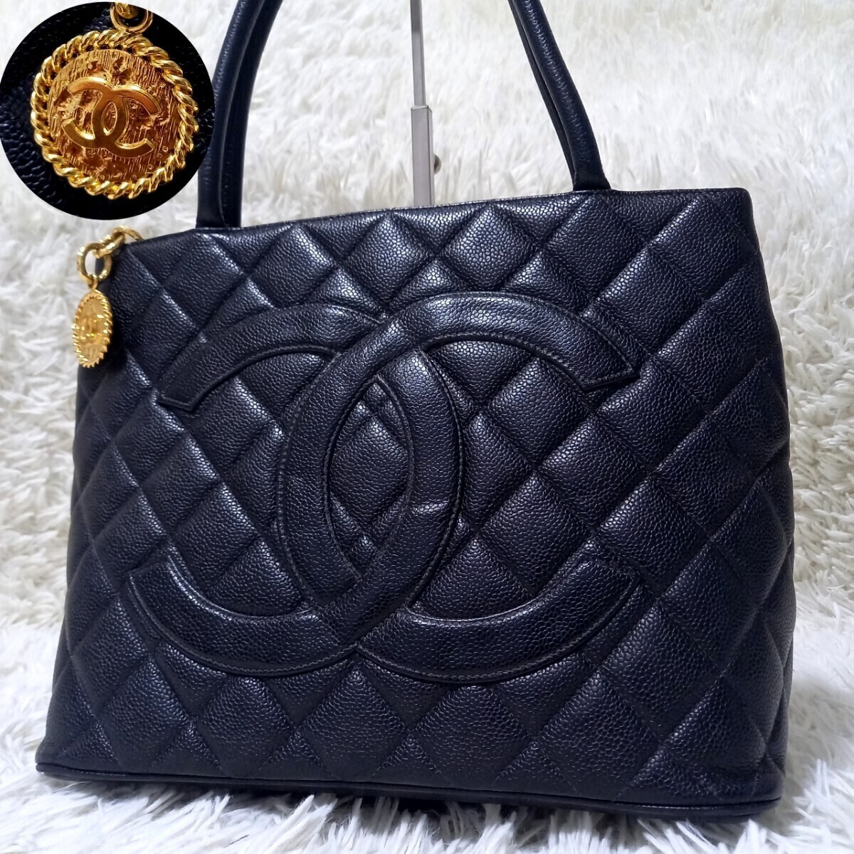 Vintage CHANEL Reissue Tote in Caviar Leather with Coco Mark Medallion