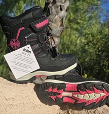 Brand New Tote Winter Girl Boots Size 2 Black And Pink