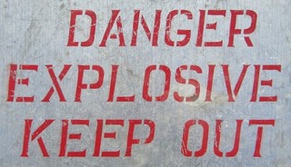 VINTAGE DANGER EXPLOSIVE KEEP OUT METAL SIGN DYNAMITE FIREWORKS TNT NO SMOKING