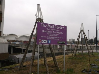 Foto A3 The Mall Garden (im Bau), Maidstone Dieses kleine Grundstück um 2013
