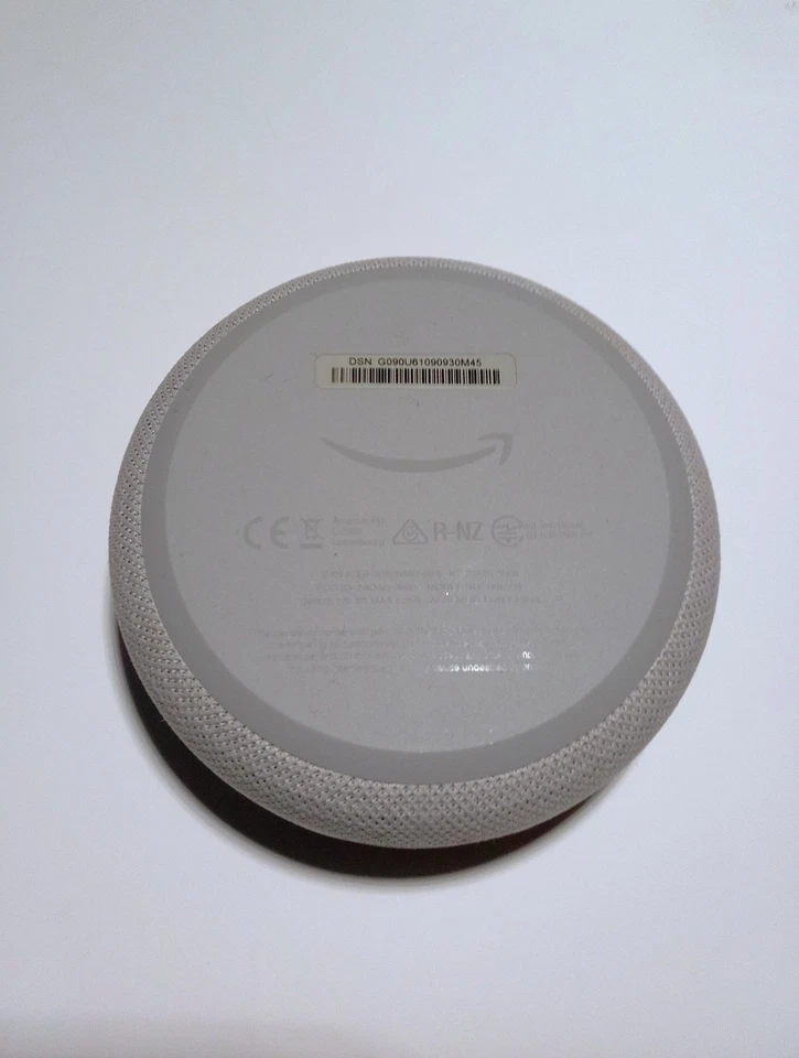 Echo Dot (3. Gen.) Intelligenter Lautsprecher mit Alexa, Weiß & Grau (Trade In) - Bild 3 von 4