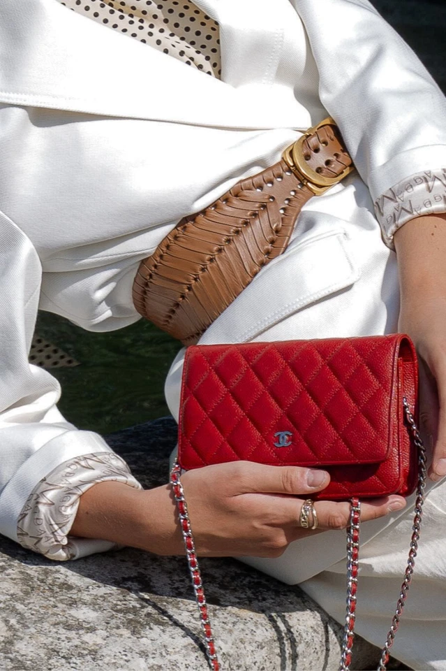 THURSDAY DESIGNER BAG LIVE