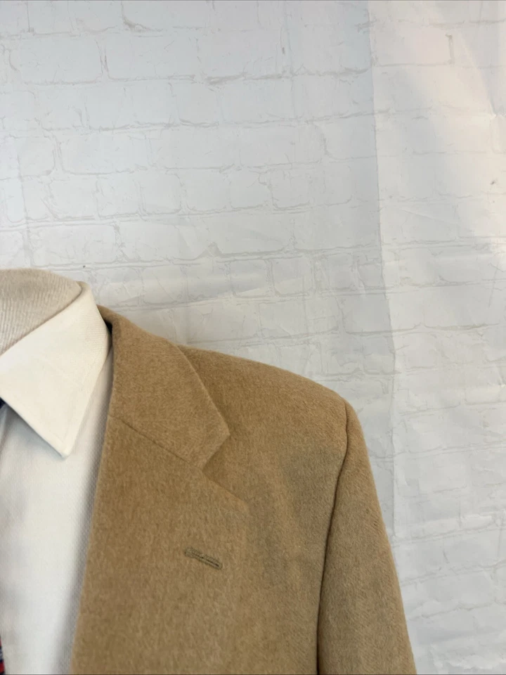 Blazer de pelo camel liso beige habitación club otoño/invierno 44R $395 para hombre Foto 2 de 4