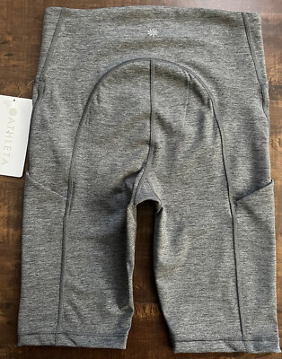 NWT ATHLETA Women’s ULTIMATE STASH POCKET 9” SHORT Gym Yoga Athletic $70 sz  XS