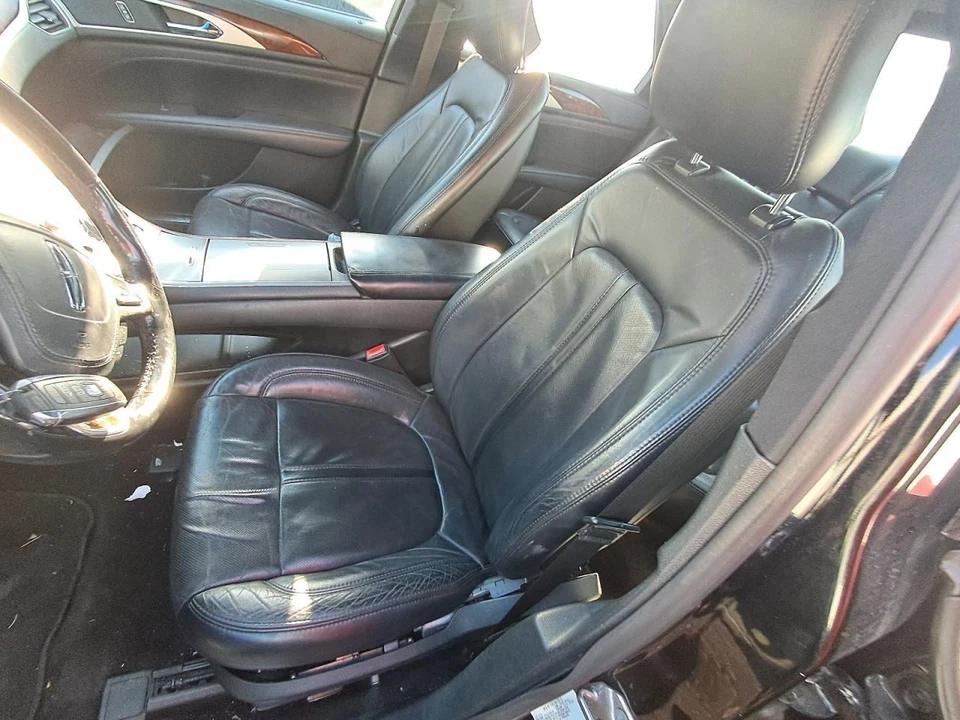 (LOCAL PICKUP ONLY) Passenger Right Fender Fits 17-20 MKZ 2604748 Foto 3 de 4