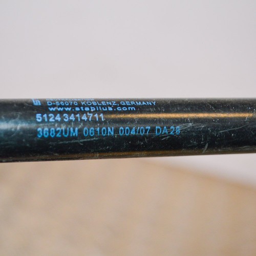 BMW X3 E83 Heckklappe Gasdruckfeder hinten 51243414711