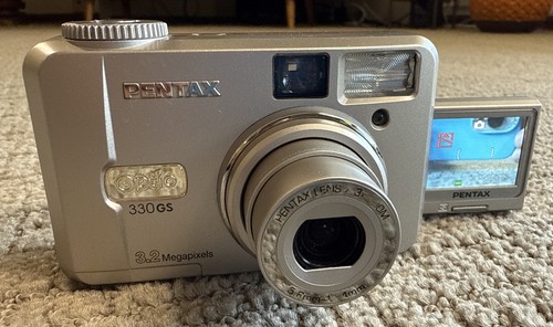 Pentax Digital Camera Optio 330 GS 3.2MP Silver Flip Screen -Tested Working - Picture 4 of 8