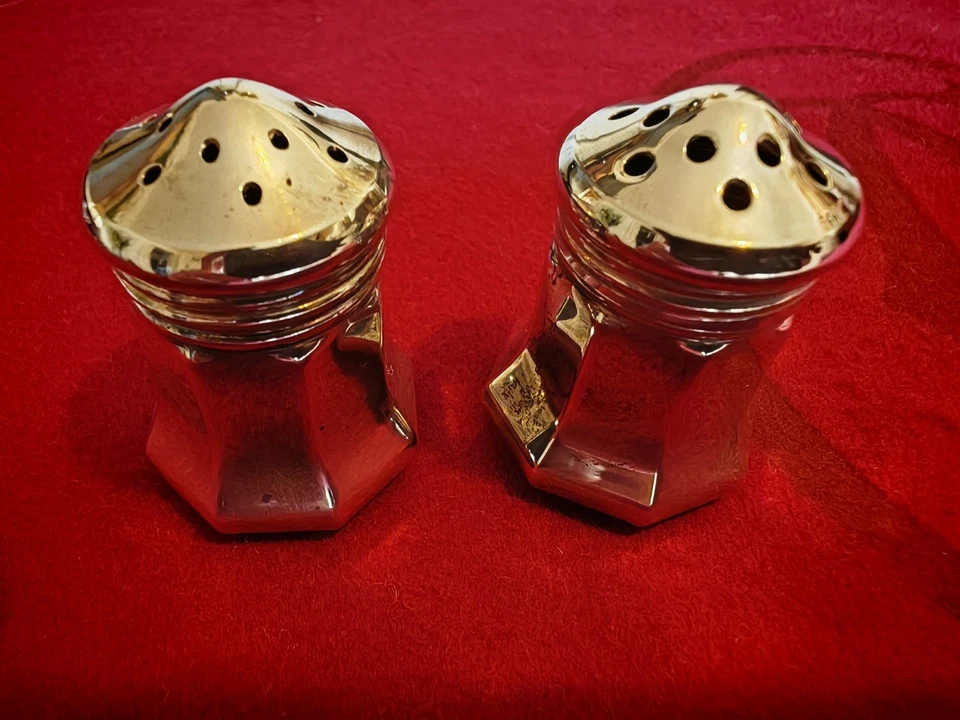 Cartier Silver Salt & Pepper Shaker pots condiment set. No Dinks Or Scratches. - Image 2 of 4