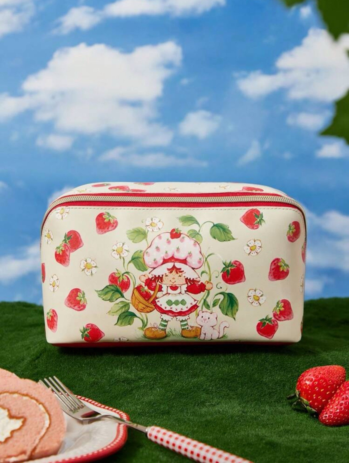 Strawberry Shortcake Large Makeup Cosmetic Bag | eBay