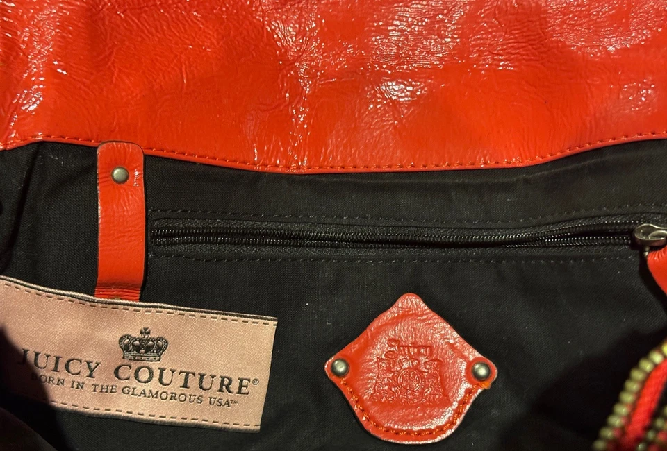 Mini bolso de mano de latón rojo charol Juicy Couture de colección Y2K Foto 4 de 4