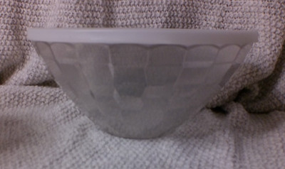 Tupperware Ice Prism Bowl 5755A-1  8 1/4 cups With Lid Vintage/Retro/Cottage