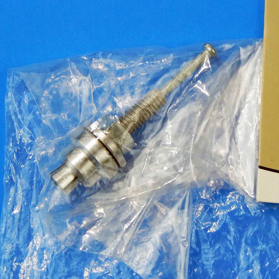 Flyzone FLZA6028 3-Blade Prop w/Adapter for Focke-Wulf Fw 190 Select Scale - Image 3 of 3