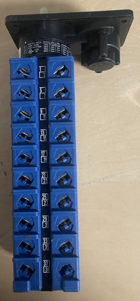 Kraus & Naimer ~ Interruptor de desconexión HPF II 630 R 630A | CH10.D-Z040*01.E | NOS Foto 3 de 4