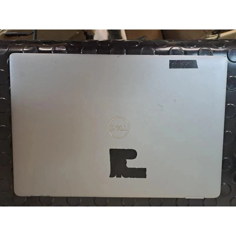 Dell Latitude 5310 · i5-10310U · 8GB · 256GB, foto 2 de 5