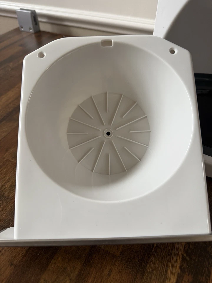 Black & Decker ODC440 Under Cabinet Spacemaker White Coffee Maker 12 Cup Unused - Image 4 of 4