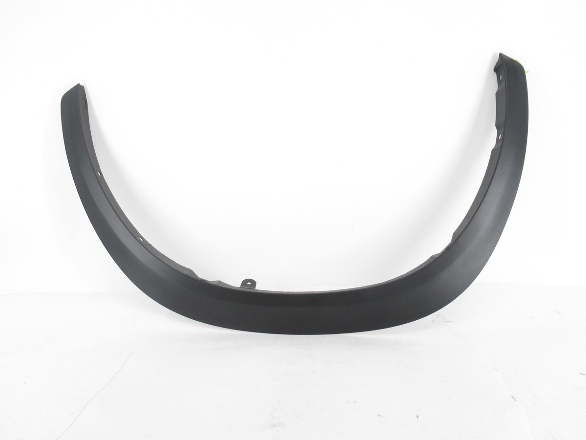 Genuine OEM Lexus 75601-78010 Passenger Front Fender Molding 15-17