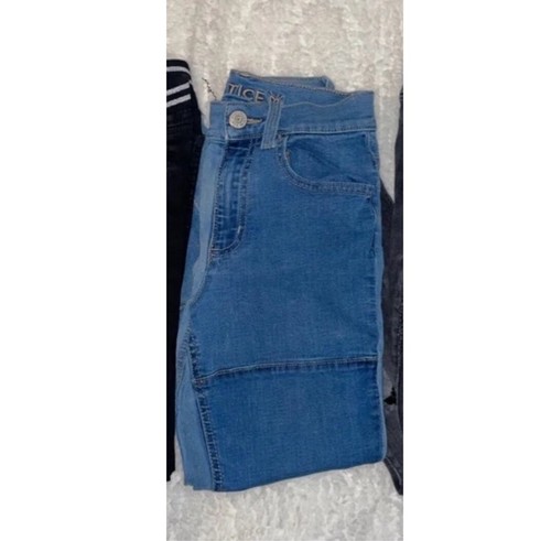 Justice Girls Paneled Blue Jeans Relaxed Fit (M) - Picture 3 of 3