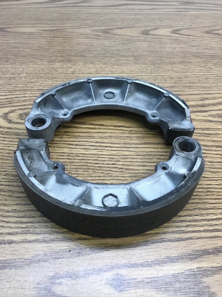 HONDA SHADOW SPIRIT VT750 2001-2007, JUEGO ZAPATAS FRENO PIEZA # 06430-MCL-700 Foto 2 de 4