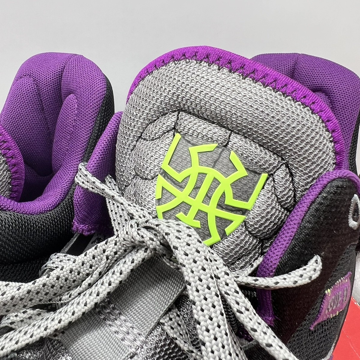 Adidas Basketball DON Donovan‎ Mitchell Issue 1 The Joker Size 13½ Men w Box Adidas Basketball DON Donovan Mitchell Issue 1 The Joker  main image 3