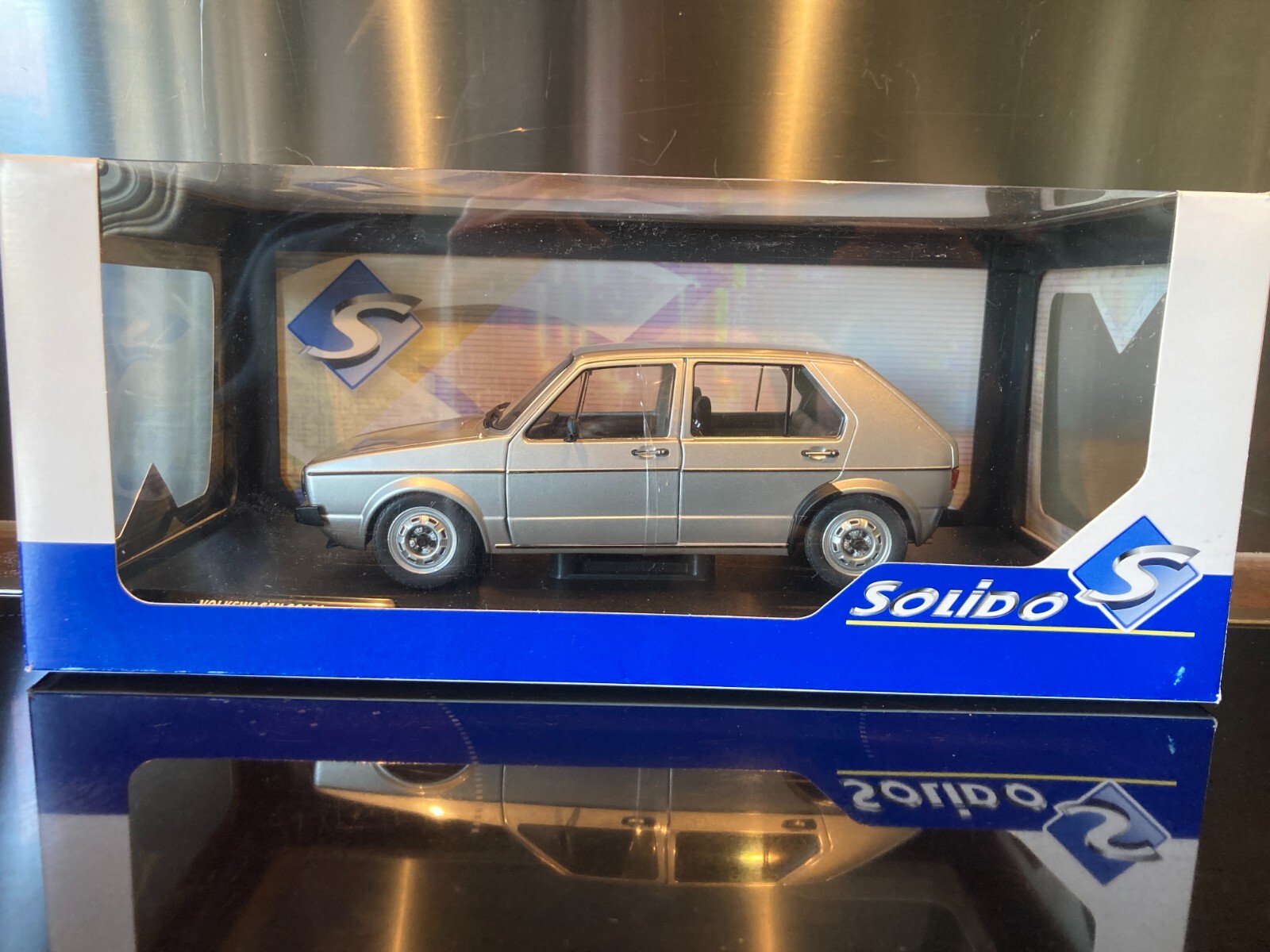 Volkswagen Golf L 1983 Solido 1/18 gris : revivez la nostalgie automobile vintage