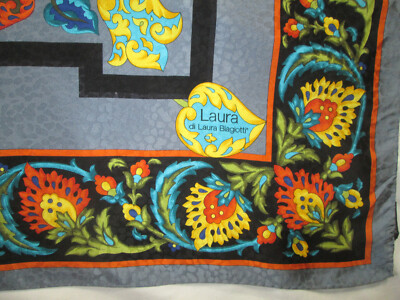 Foulard Vintage LAURA BIAGIOTTI 100% Soie - 90x90 Cm - Couleur Marron - Très Bon état