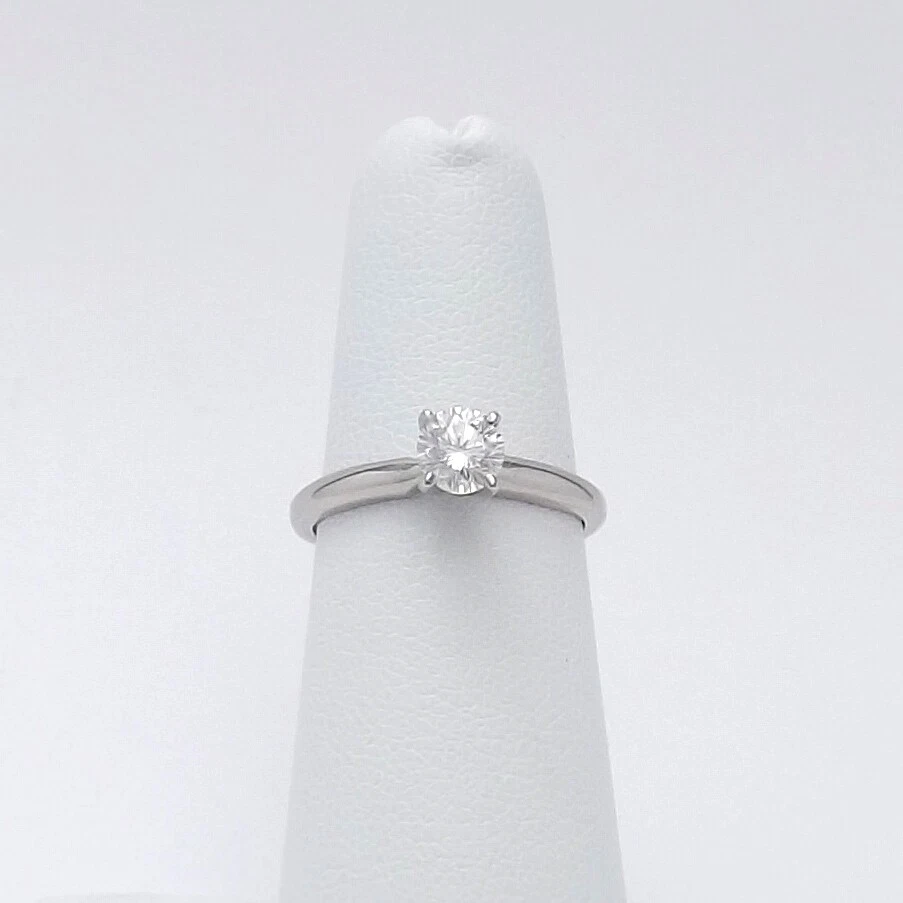 Leo diamond engagement ring hotsell