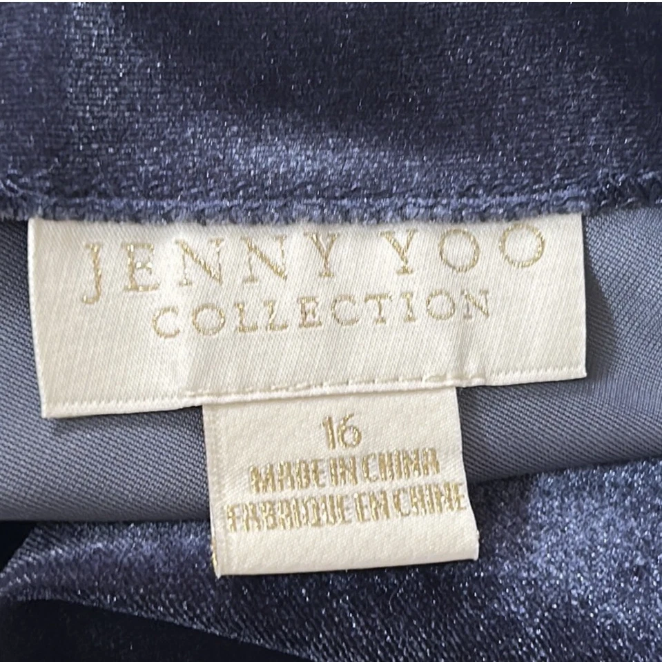 Vestido JENNY YOO Collection azul veludo alça espaguete tamanho 16 - Imagem 4 de 4