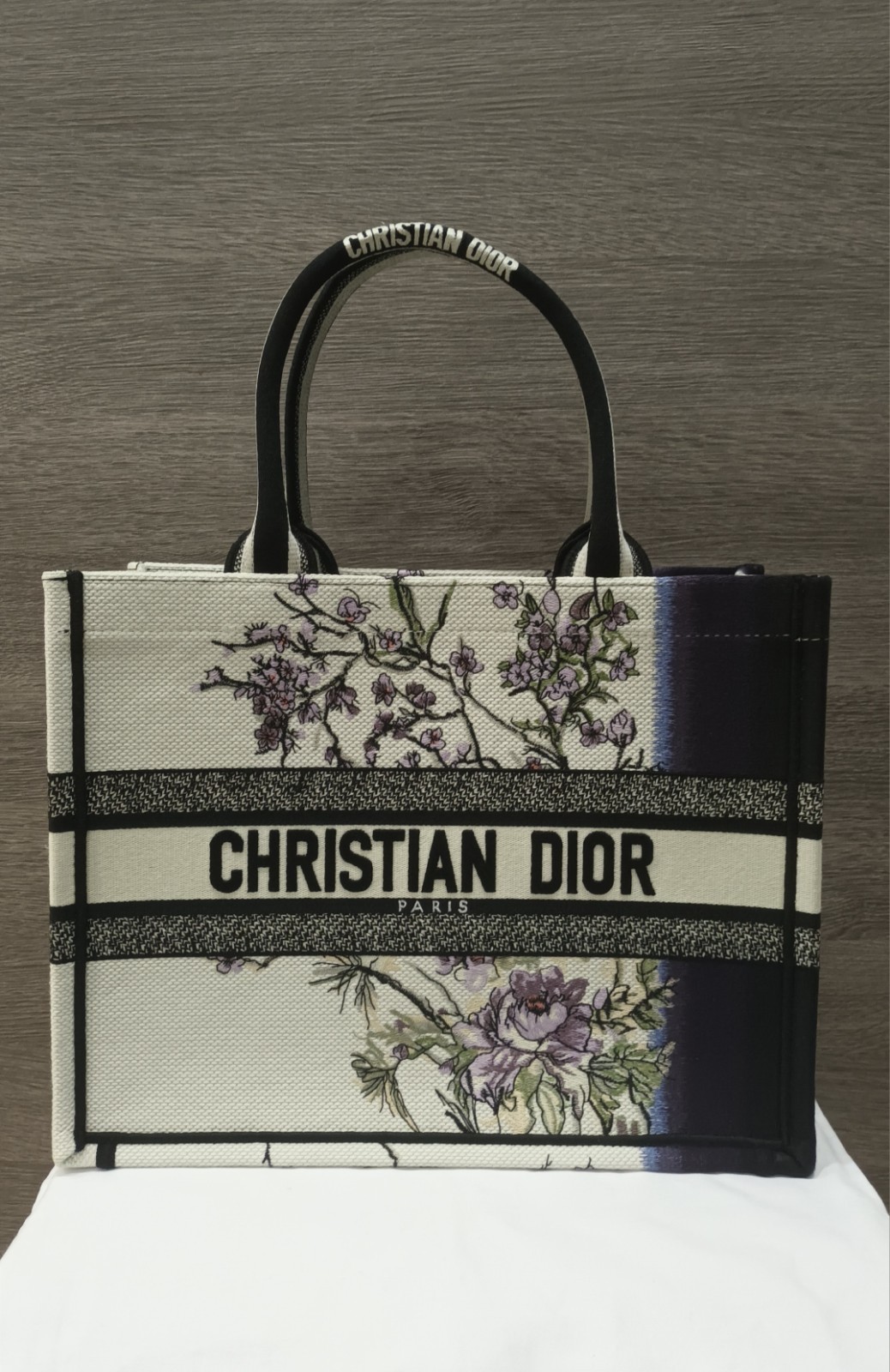 Borsa Dior Book Tote Media Bianca E Multicolore,36x27,5x16,5 cm,come Nuova