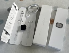 Apple Watch Series 8 45mm Silver Aluminium Case, White Sport Band