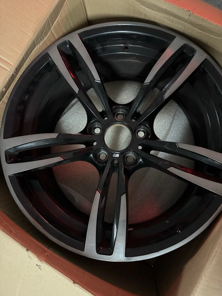 BMW M2 M3 M4 19" X 9" 2015 2016 2017 2018 2019 2020 rueda delantera OEM de fábrica Foto 2 de 4