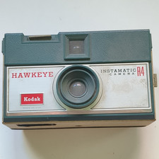 Kodak Hawkeye Instamatic R4 126 Film Camera Fixed Focus Green/Beige 1960s