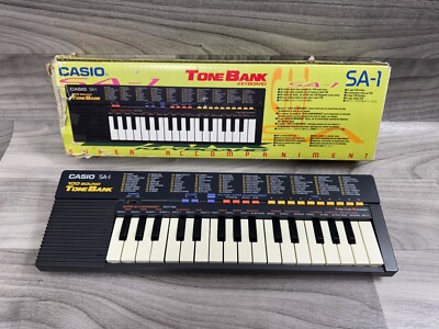 CASIO SA-1 CASIO 100 SOUND TONE BANK WITH BOX VINTAGE KEYBOARD PIANO