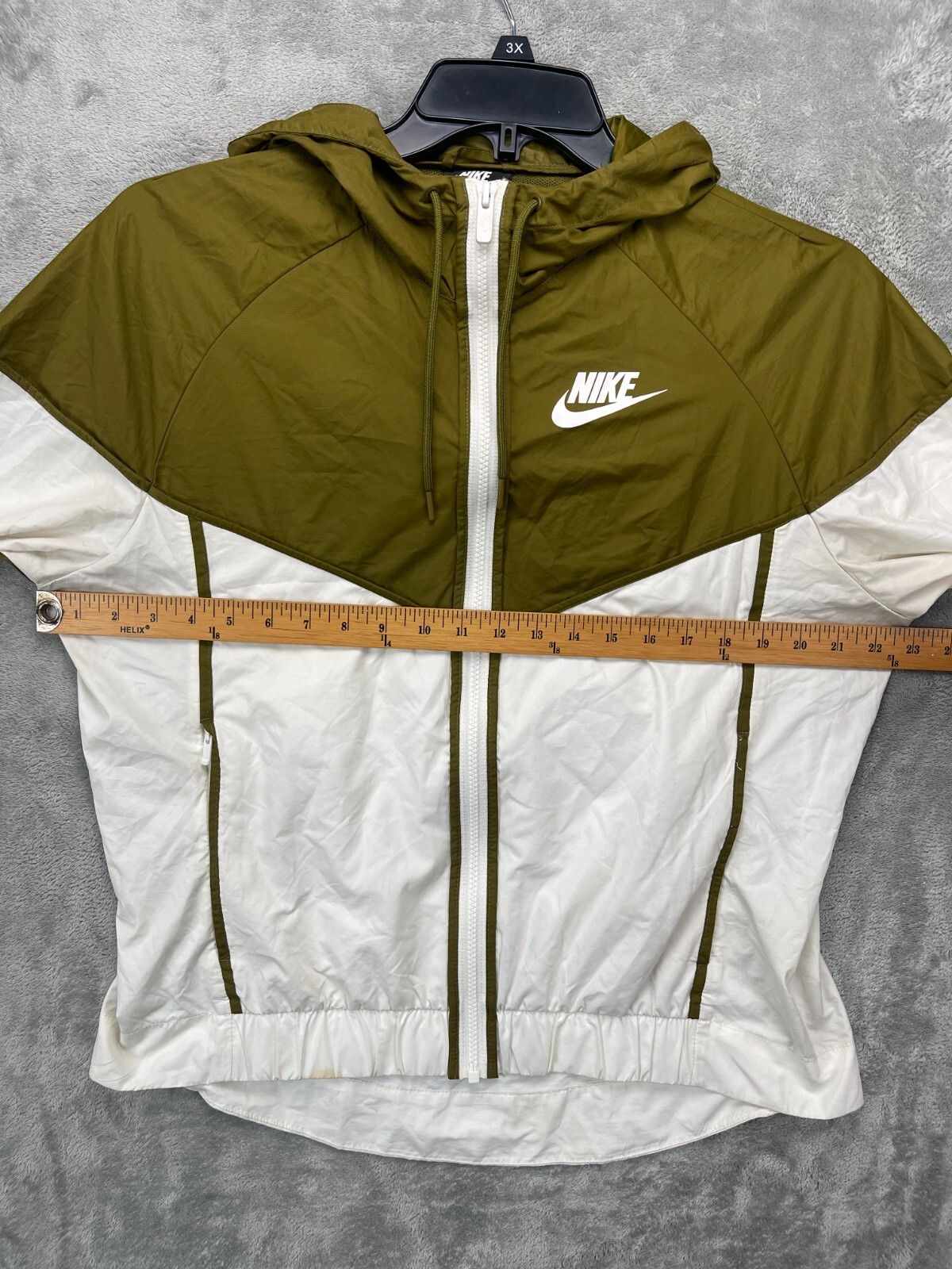 SACAI X NIKE Giacca a vento Nike donna Windrunner taglia L oliva avorio ventilata full zip