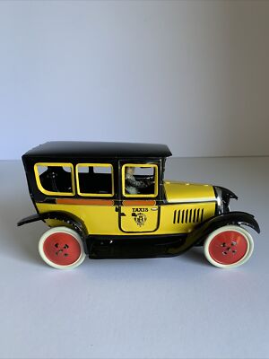 Reproduction PAYA 1930 Taxi Car Wind Up Tin Litho Toy with driver