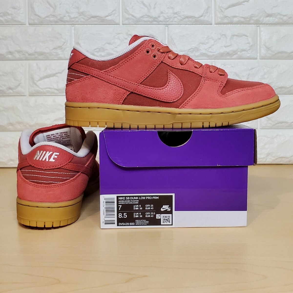 Nike SB Dunk Low Pro Adobe Mens Size 7 / Womens Sz 8.5 Brick Nike SB Dunk Low Pro Adobe Mens Size 7 / Womens Sz 8.5 Brick