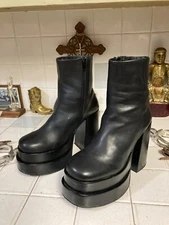 Steve Madden Platform Heels/Boots (Cobra Black) 8.5 M