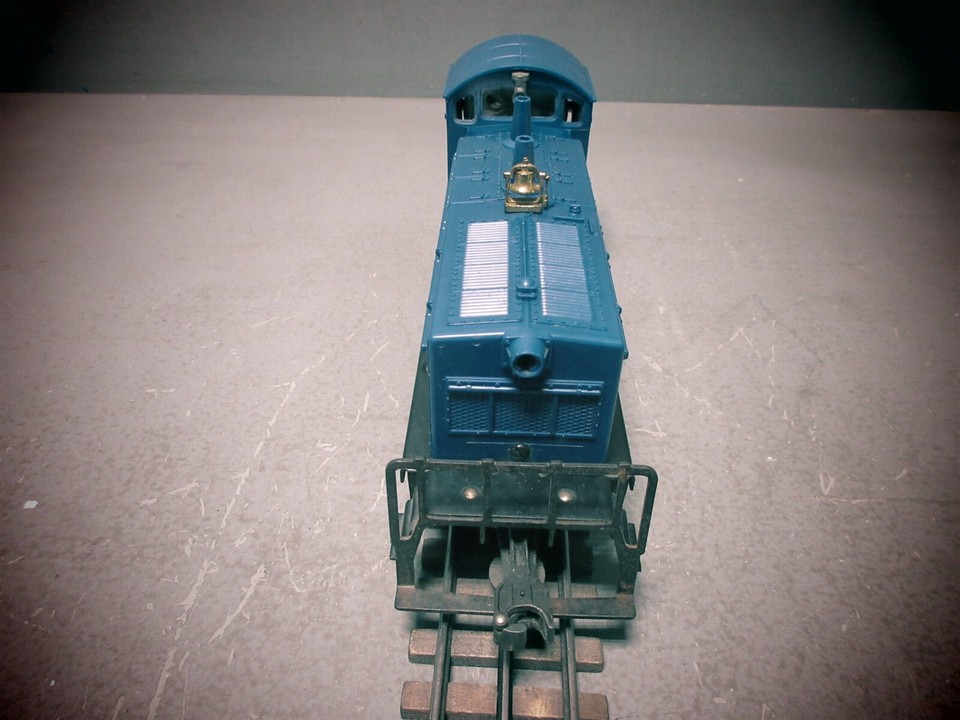 Lionel Postwar 621 Jersey Central NW2 Diesel Switcher TESTED