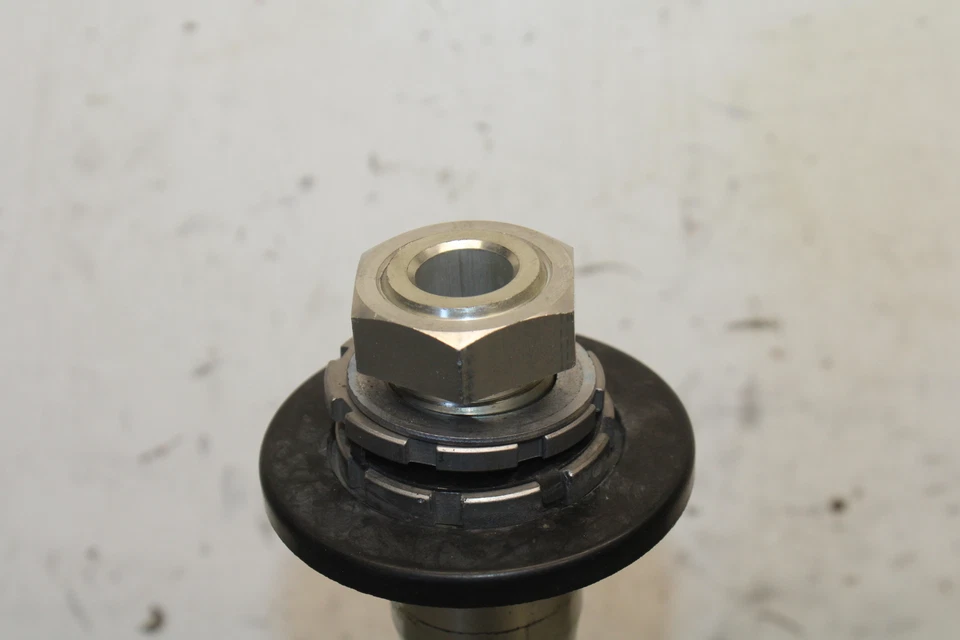 09-12 KAWASAKI NINJA ZX6R ЗАЖИМ ПЕРЕДНИХ ВИЛОК НИЖНИЙ ТРОЙНОЙ СТЕРЖЕНЬ ДЕРЕВА BB698 - Изображение 2 из 4