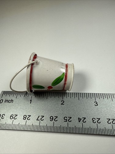 Vintage Doll House Miniature METAL CHRISTMAS BUCKET W/ HANDLE 1:12 Scale White - Picture 11 of 12