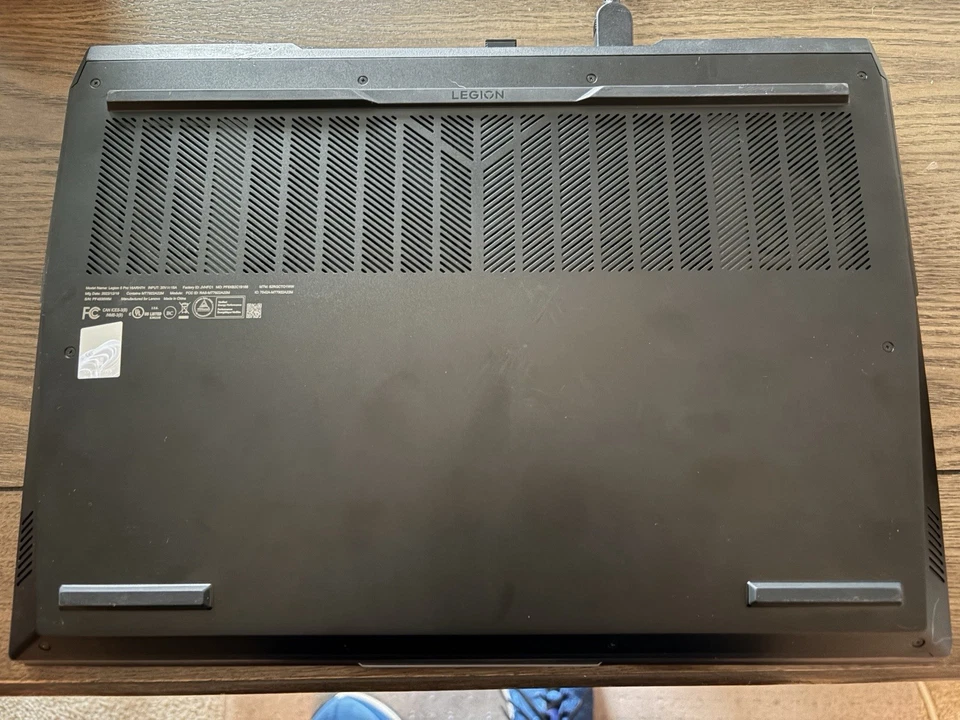 Lenovo Legion 5 Pro 16 165Hz QHD+ 3,2 GHz Ryzen 7 6800H 16 GB 2,5 TBSSD RTX 3070 Ti Foto 4 de 4