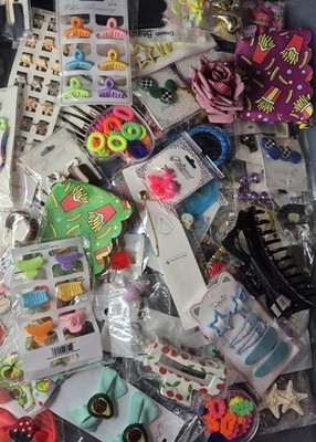 20 Pieces Mixed Accessories and Fashion Jewelry Lot All Wearable Brand New