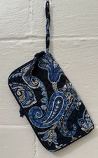 Vera Bradley Windsor Navy Zip Around Wallet Wristlet GUC