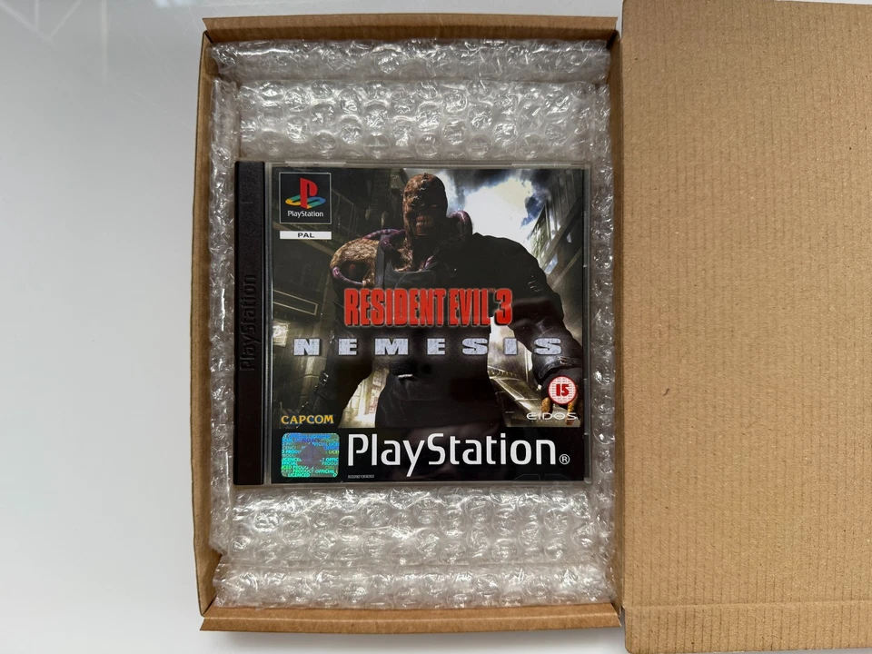 Resident Evil 3 Nemesis PS1 - UK PAL VGC CIB with Reg - Natural Disc - Tracked - Image 2 of 4