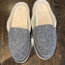 Sanuk Cozy Vibes Wool Slipper Shoes Size 7 Women  s Beige Tan and Grey Slip On