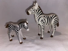 Playmobil zebra and its little savannah zoo animals