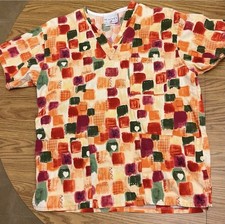 Multi-colored Peaches Scrub Top w/squares/hearts, XS, used-excellent condition
