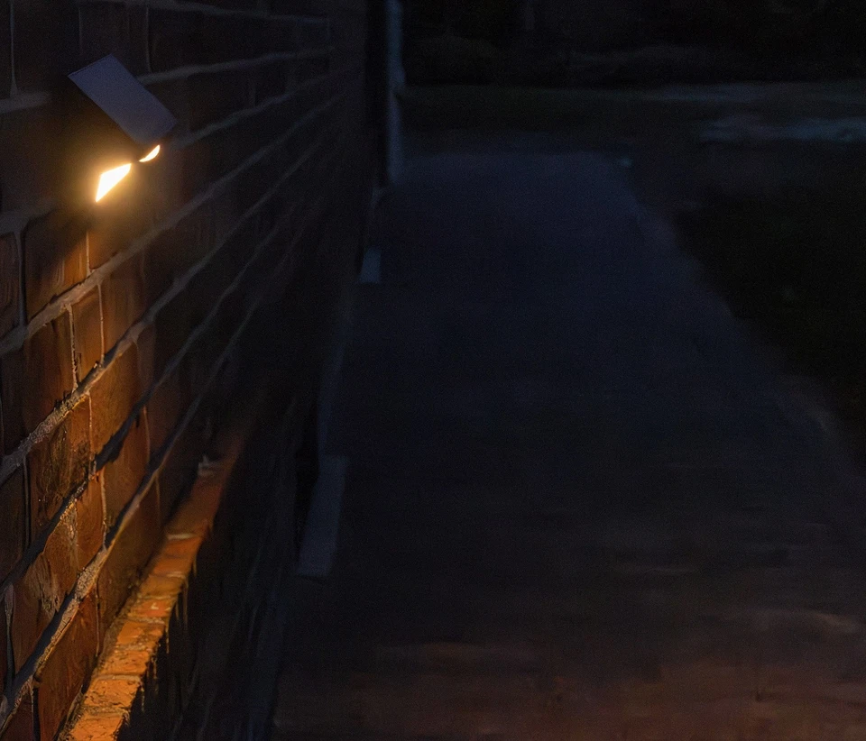 LED Solar Wandleuchte "SWL-AS400" IP44, warmweiß 3000K, PIR Sensor Solarleuchte - Bild 3 von 4