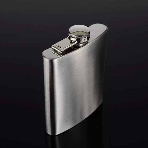Frasco de cadera cosido de cuero de acero inoxidable 7 oz 210 ml con dos vasos de chupito S1 - Imagen 4 de 8
